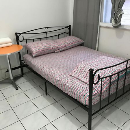 Monthly University Apartment-Elizabeth Toronto Eksteriør billede